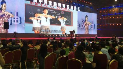 新星王明宇首登萬人舞臺，校園女神現場吸粉無數